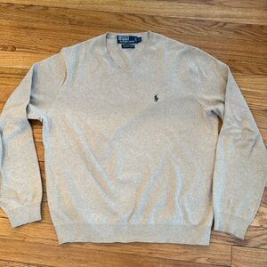 Men’s V-neck polo sweater, excellent condition, size Large